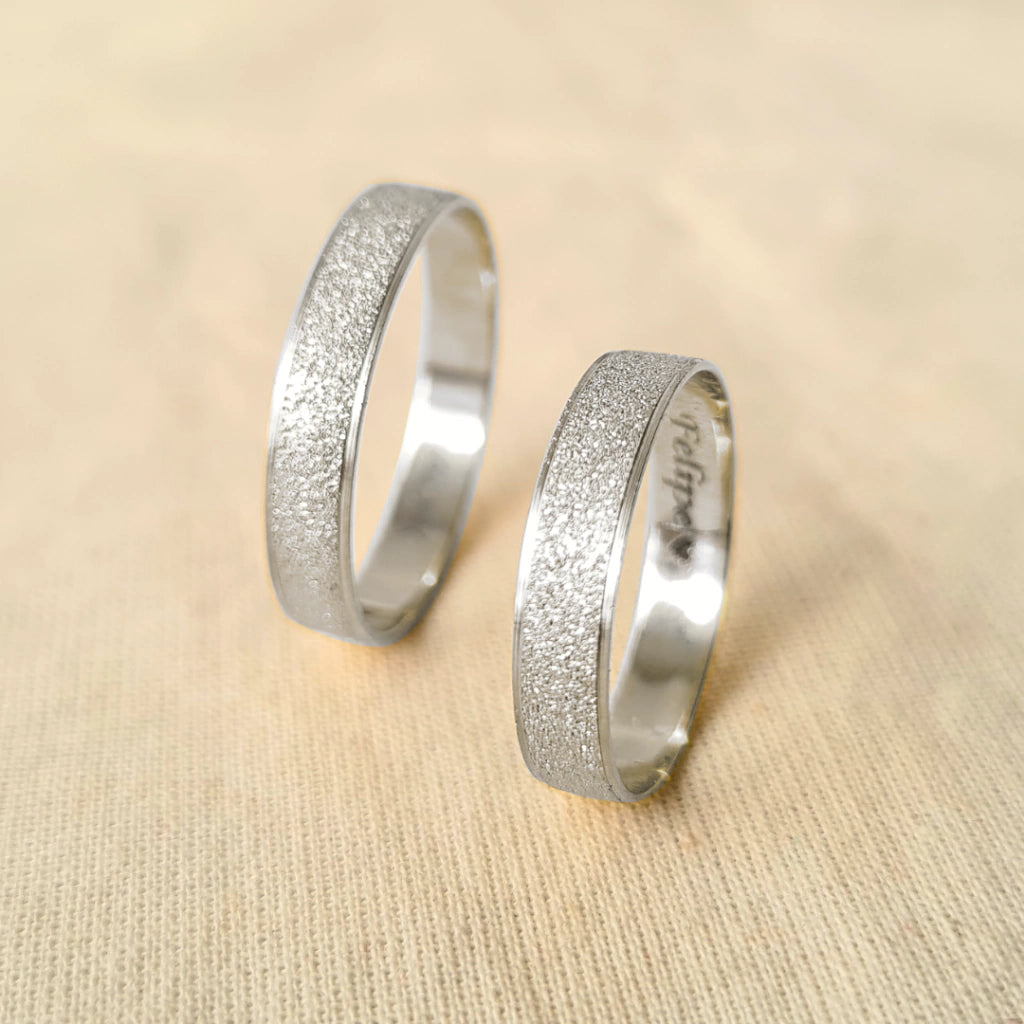 Par de Alianças em Prata 950 Diamantada