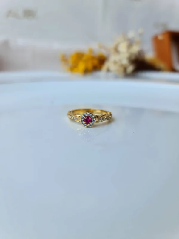 Solitário Dália em Ouro 18k