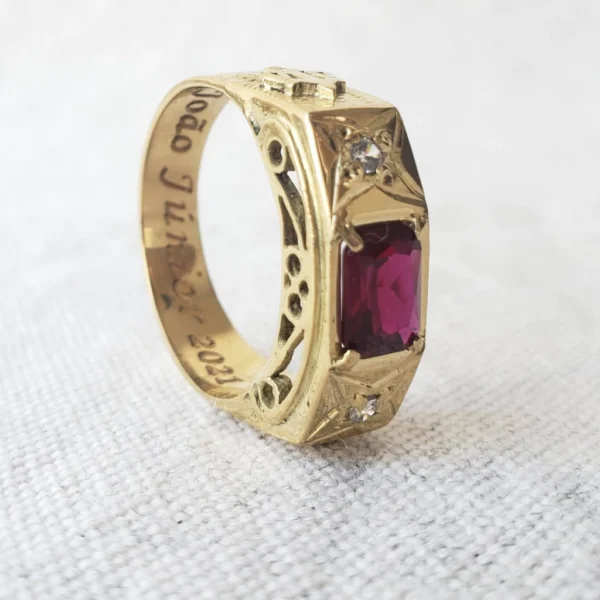 Anel de Formatura Kratos Ouro 18K