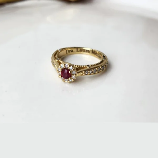 Anel de Formatura para Direito em Ouro 18K