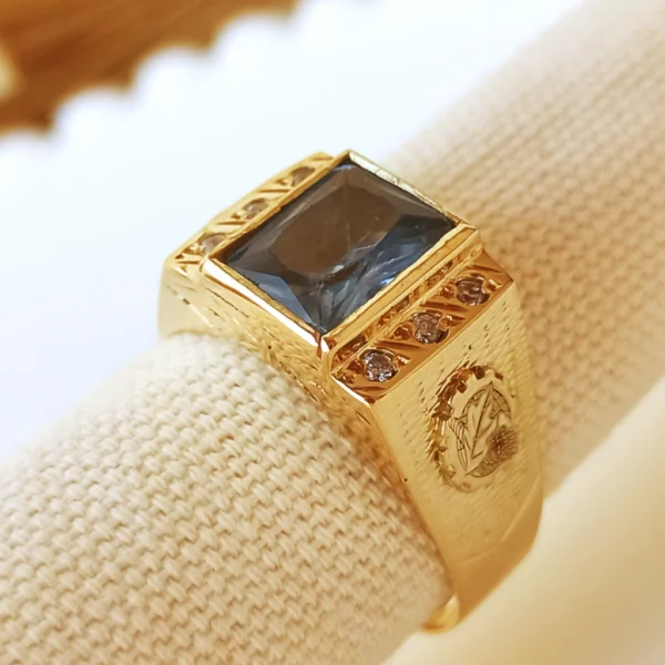 Anel de Formatura Zeus Ouro 18K
